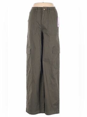 Cargo Pants in Olive Green